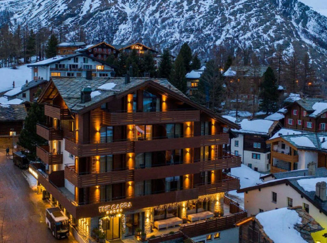 0011_The Capra Saas Fee_Schoene Aussichte Touristik_capra-drone-1600x800